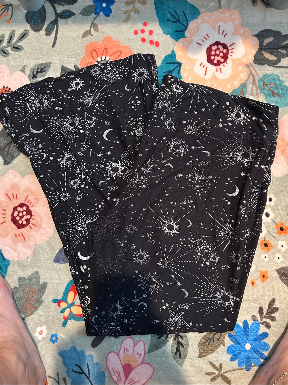 No Boundaries Black Celestial Print Leggings